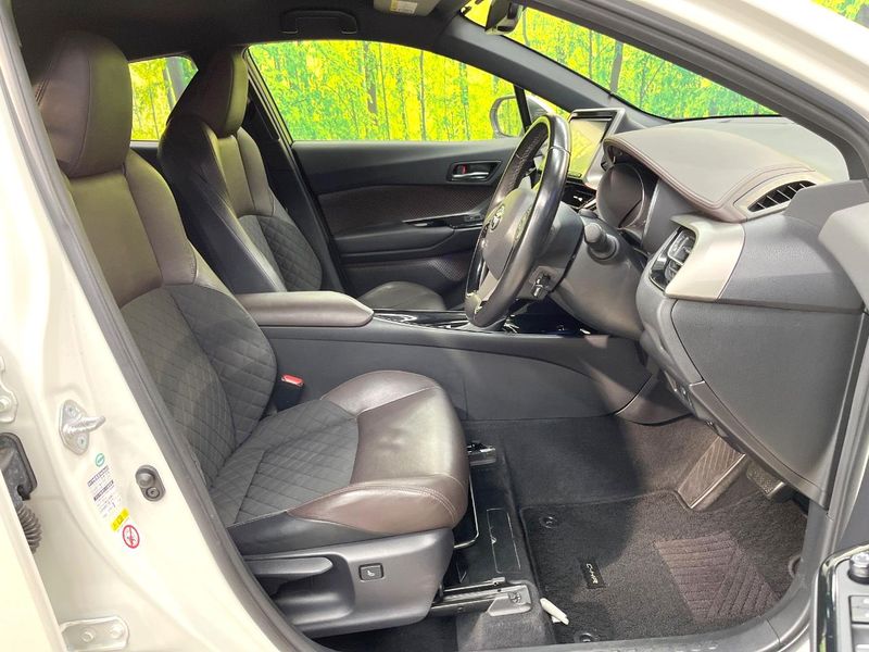 2017 Toyota C-HR DAA-ZYX10 (UW-6aab5c174408a)[29]