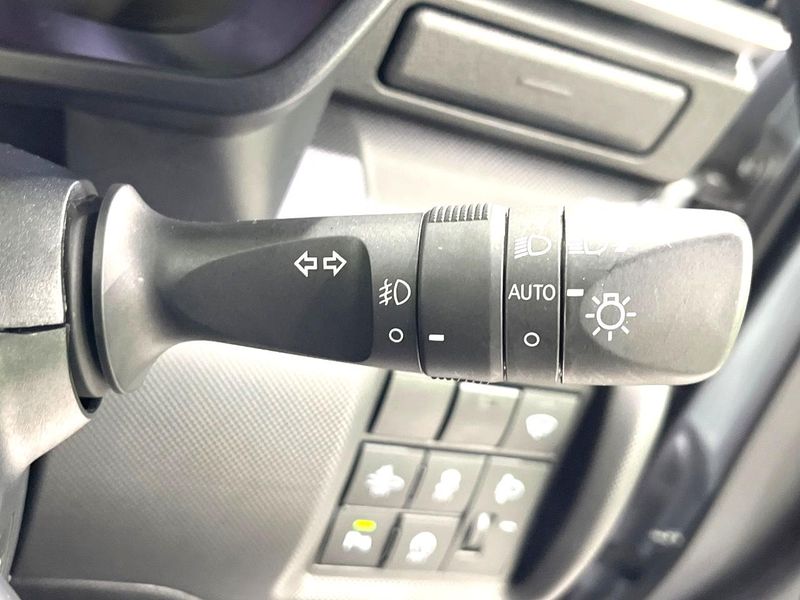 2020 Toyota Raize 5BA-A210A (UW-6aacaa12acfc9)[21]