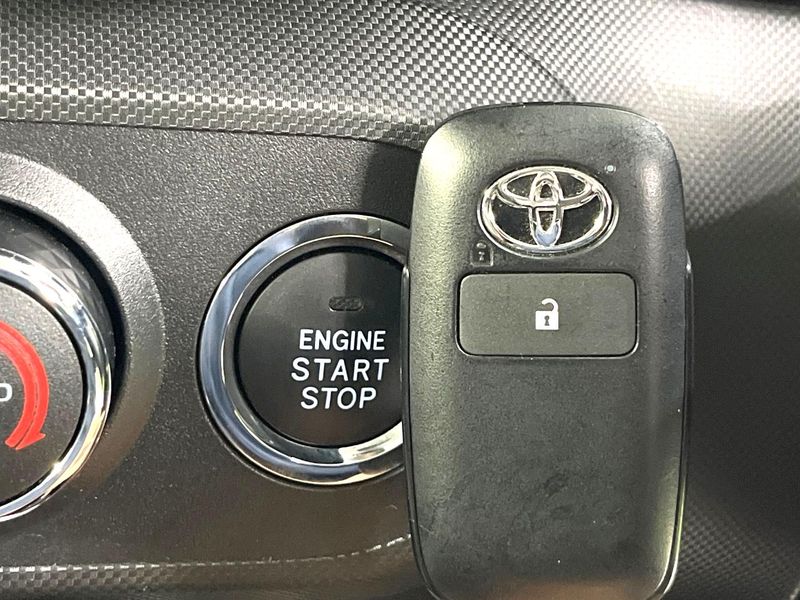 2020 Toyota Raize 5BA-A210A (UW-6aacaa12acfc9)[17]