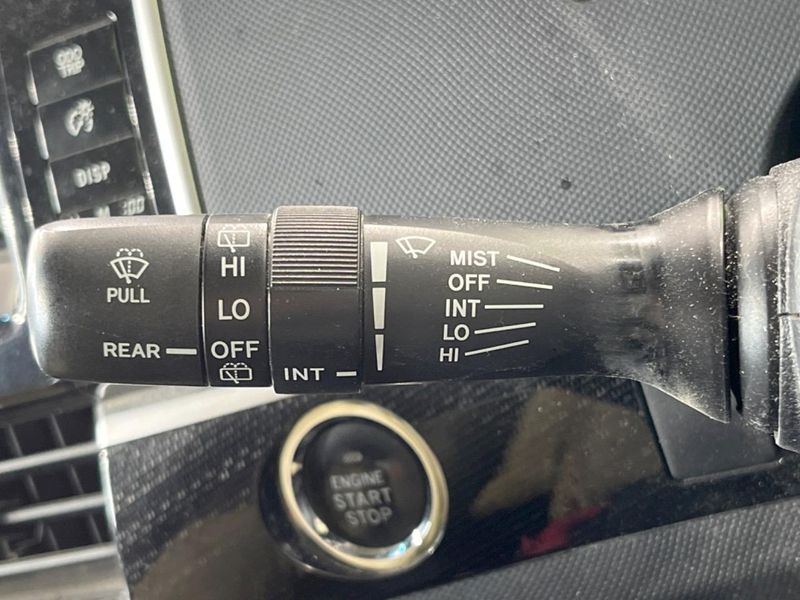 2015 Toyota Estima DBA-ACR50W (UW-6aacaa274dc1d)[25]