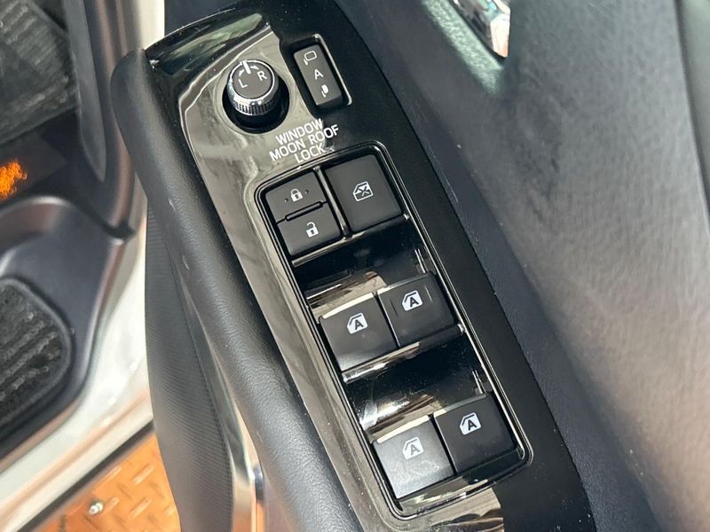 2018 Toyota Vellfire DBA-AGH30W (UW-6aacaa2d0c20d)[4]