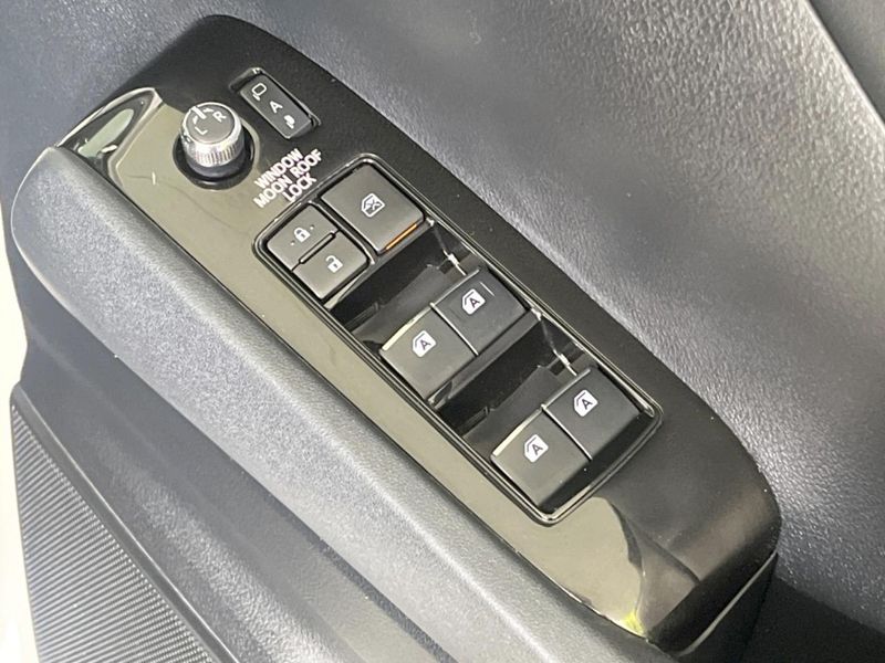 2020 Toyota Alphard 3BA-AGH30W (UW-6aacaa34ba46b)[12]