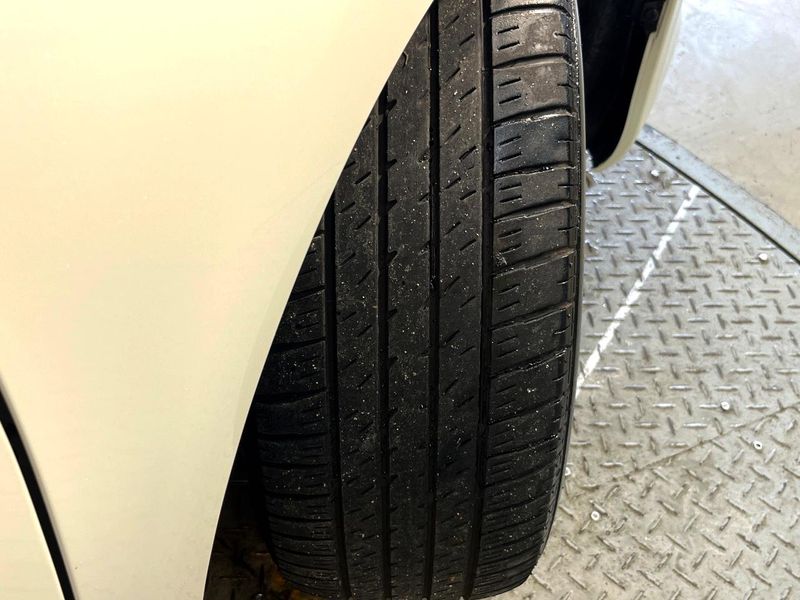 2015 Toyota Camry DAA-AVV50 (UW-6aacaa55c24e4)[24]
