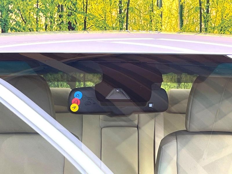 2015 Toyota Camry DAA-AVV50 (UW-6aacaa55c24e4)[5]