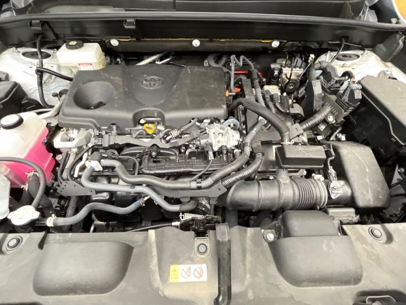 2023 Toyota Harrier Hybrid 6AA-AXUH80 (UW-6aacaa6994ab2)[16]