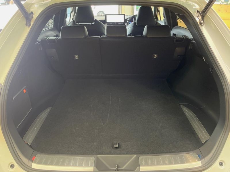 2023 Toyota Harrier Hybrid 6AA-AXUH80 (UW-6aacaa69c7511)[16]