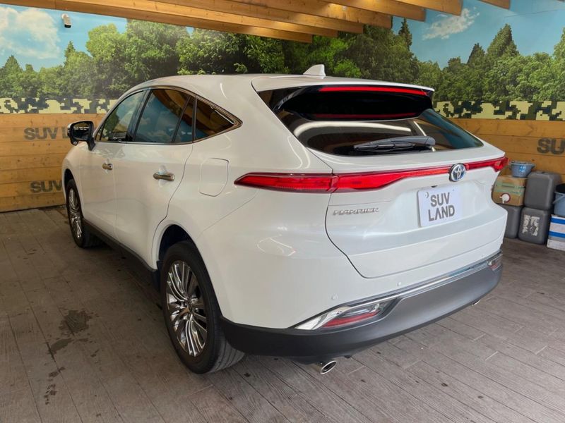 2023 Toyota Harrier Hybrid 6AA-AXUH80 (UW-6aacaa69c7511)[26]