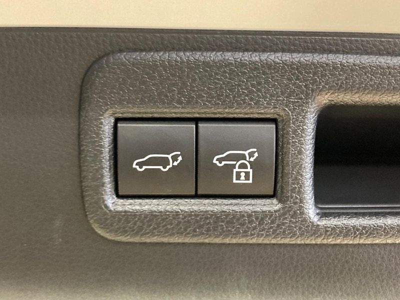 2024 Toyota Harrier Hybrid 6AA-AXUH80 (UW-6aacaa6e4611b)[29]