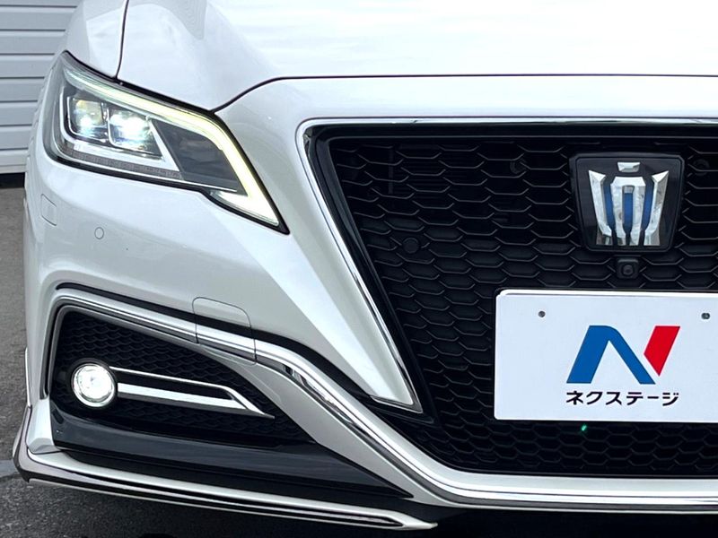 2018 Toyota Crown Hybrid 6AA-AZSH20 (UW-6aacaa7d34f21)[15]