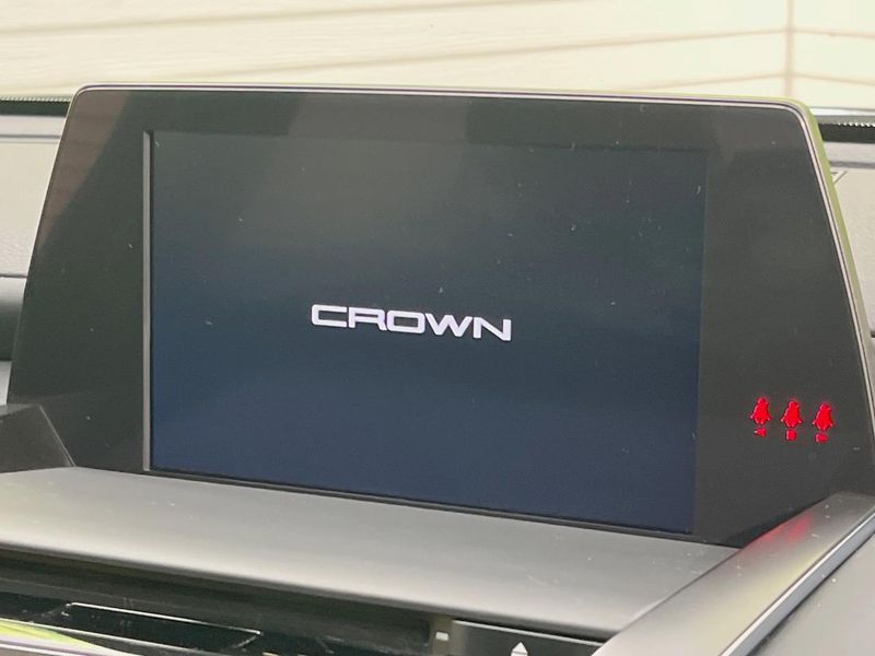 2020 Toyota Crown Hybrid 6AA-AZSH20 (UW-6aacaa7e143d3)[26]