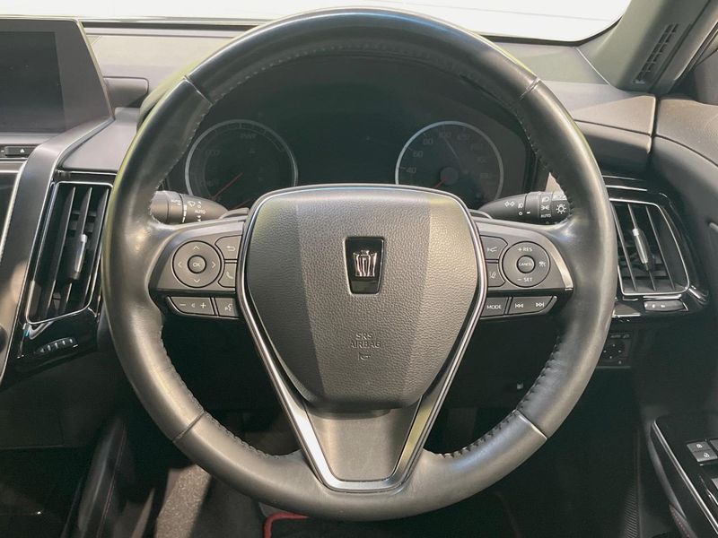 2020 Toyota Crown Hybrid 6AA-AZSH20 (UW-6aacaa7e1d846)[22]
