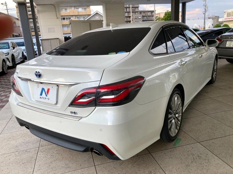 2020 Toyota Crown Hybrid 6AA-AZSH20 (UW-6aacaa7f25438)[9]