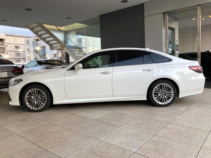 2020 Toyota Crown Hybrid 6AA-AZSH20 (UW-6aacaa7f25438)[12]
