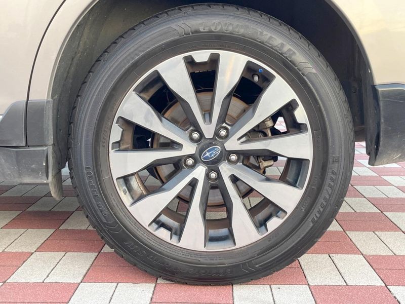 2016 Subaru Legacy Outback DBA-BS9 (UW-6aacaac6e4f8f)[13]