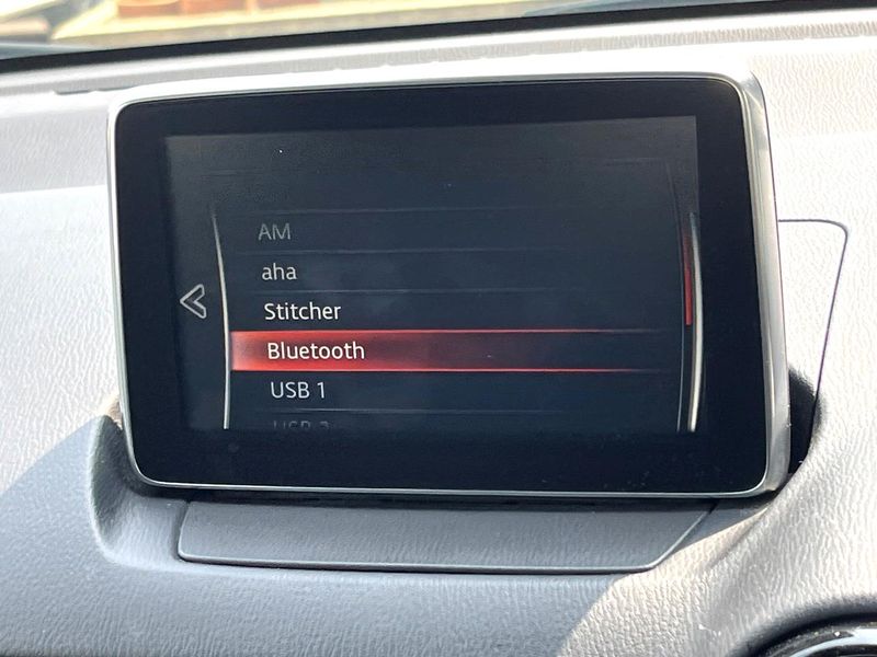 2014 Mazda Demio LDA-DJ5FS (UW-6aacaade96ff7)[28]
