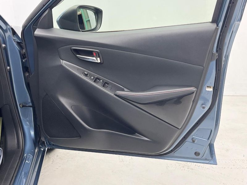 2015 Mazda Demio LDA-DJ5FS (UW-6aacaadeab900)[27]