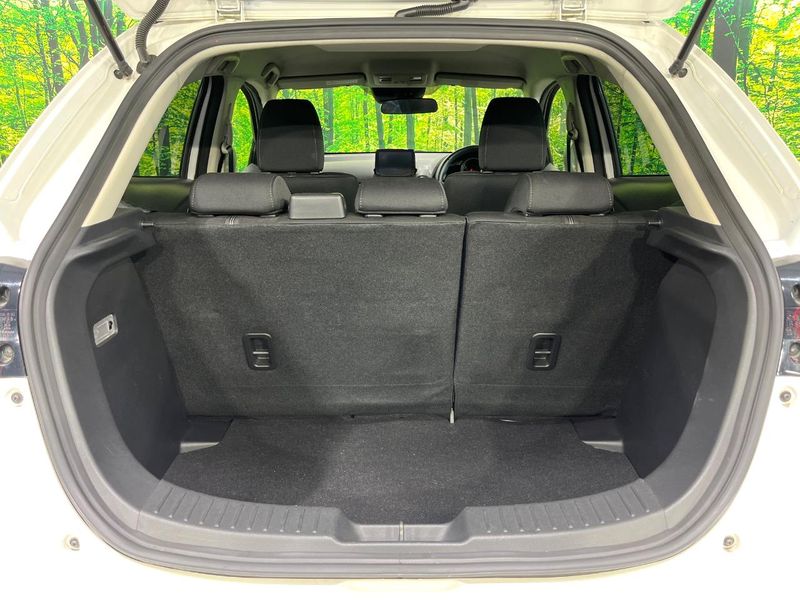 2017 Mazda Demio LDA-DJ5FS (UW-6aacaae070237)[13]
