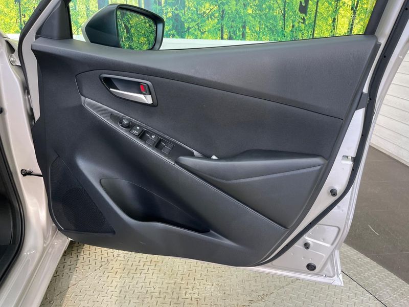 2026 Mazda Mazda2 5BA-DJLFS (UW-6aacaae3c5ab0)[16]