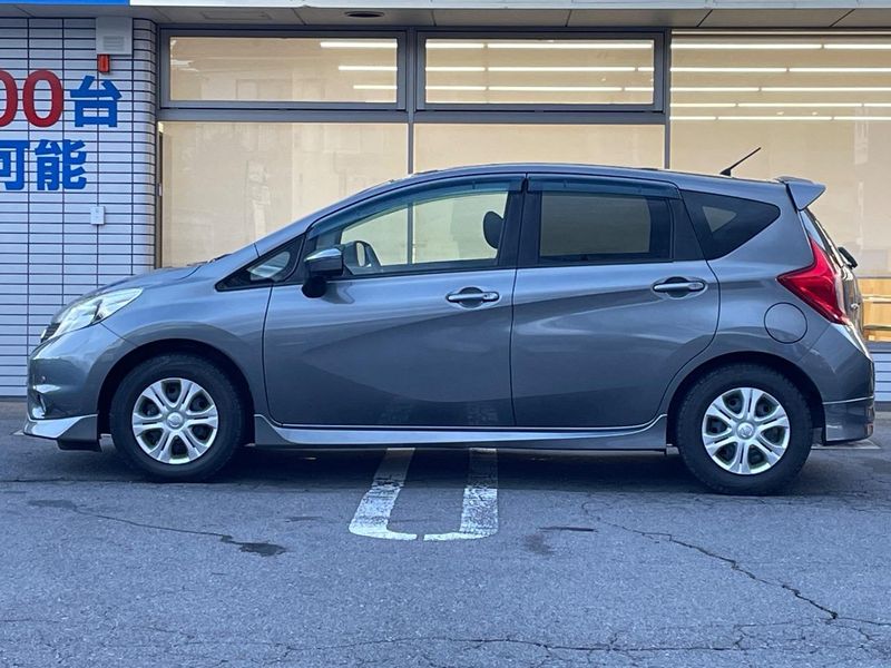 2016 Nissan Note DBA-E12 (UW-6aacaaf1555e8)[4]