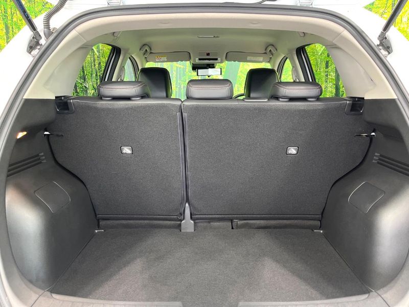 2024 Nissan Aura 6AA-FE13 (UW-6aacaaff570f5)[29]