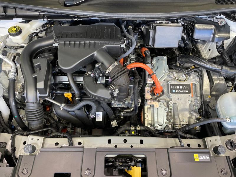 2025 Nissan Aura 6AA-FE13 (UW-6aacab0177271)[4]
