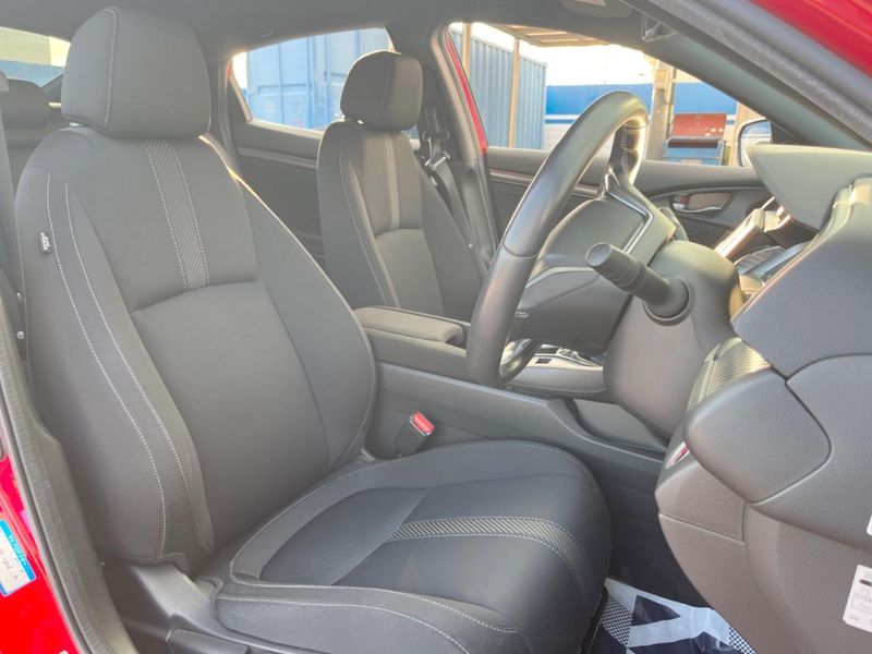 2018 Honda Civic DBA-FK7 (UW-6aacab032f45c)[21]