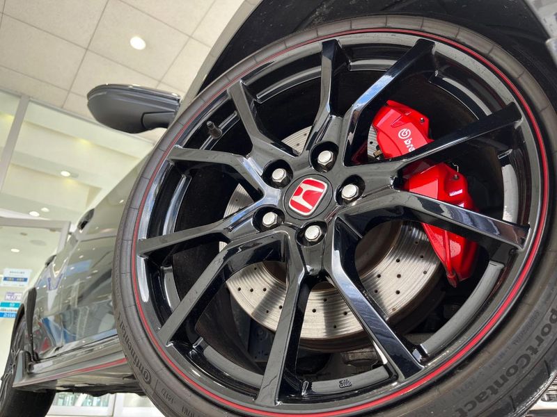 2018 Honda Civic DBA-FK8 (UW-6aacab03d3b1b)[27]