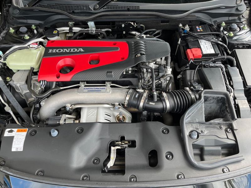 2018 Honda Civic DBA-FK8 (UW-6aacab03d3b1b)[12]