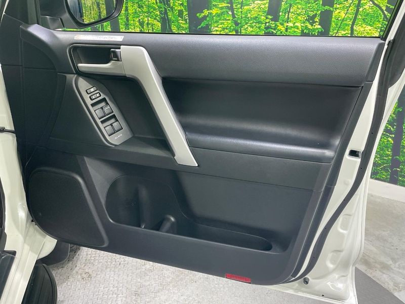 2020 Toyota Land Cruiser Prado 3DA-GDJ150W (UW-6aacab17cbbcc)[28]