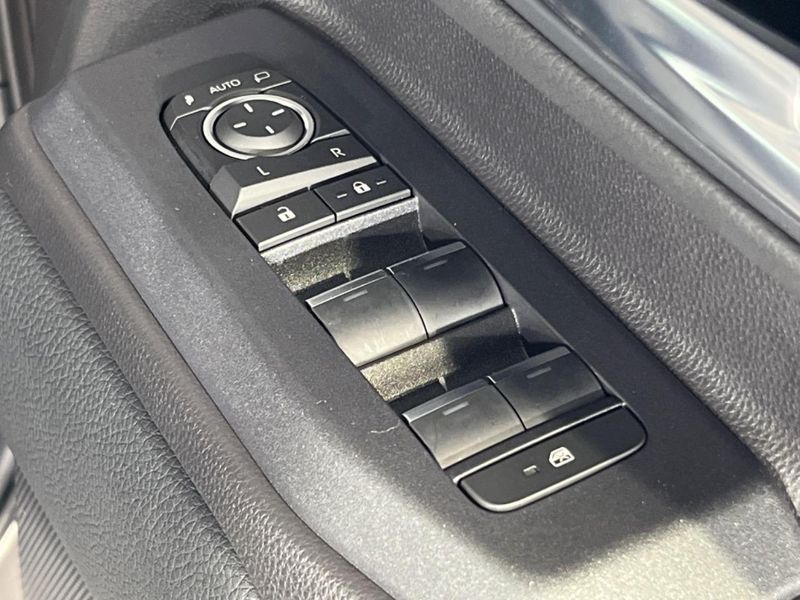 2025 Toyota Land Cruiser 250 3DA-GDJ250W (UW-6aacab1bacfdf)[27]