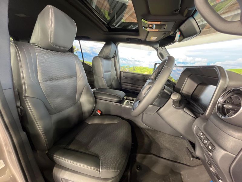 2025 Toyota Land Cruiser 250 3DA-GDJ250W (UW-6aacab1bacfdf)[29]