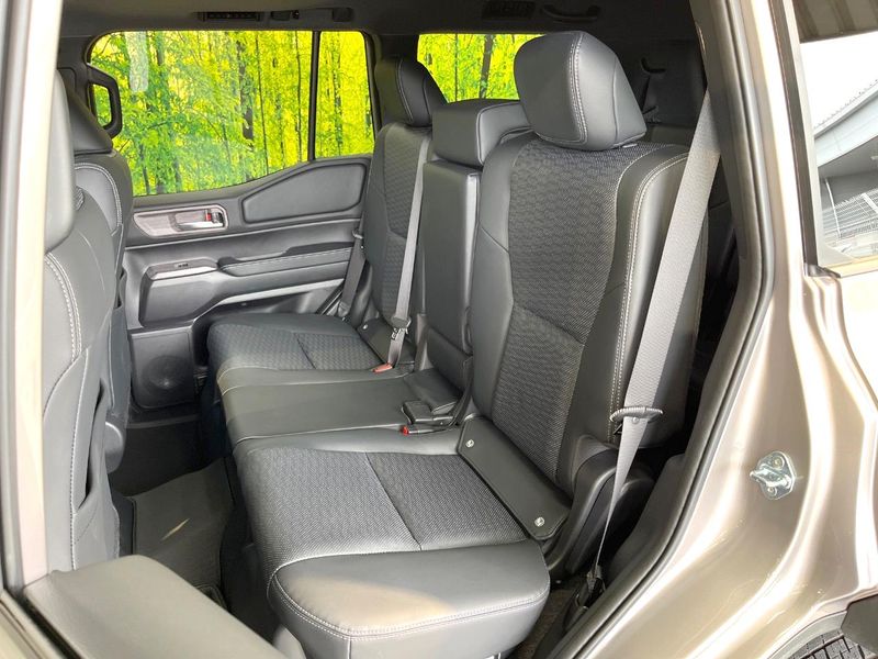 2025 Toyota Land Cruiser 250 3DA-GDJ250W (UW-6aacab1bea9f3)[23]