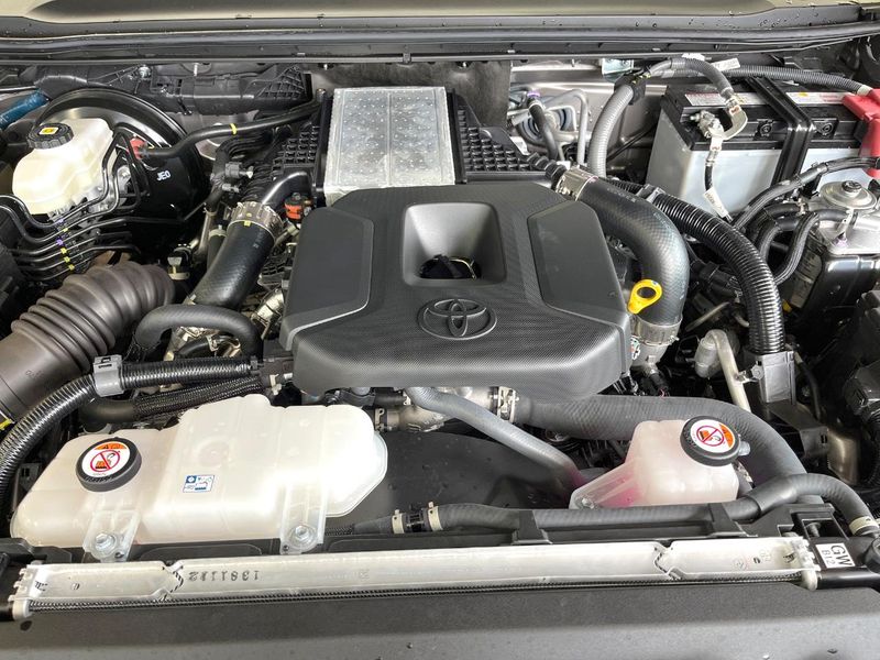2025 Toyota Land Cruiser 250 3DA-GDJ250W (UW-6aacab1bea9f3)[5]