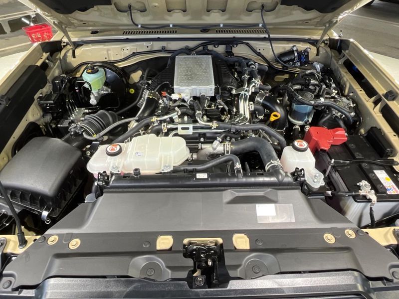 2025 Toyota Land Cruiser 70 3DA-GDJ76W (UW-6aacab1d7f64a)[4]