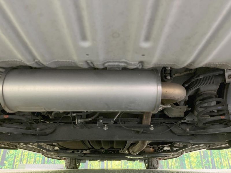 2018 Nissan Serena DAA-GFC27 (UW-6aacab237226d)[19]