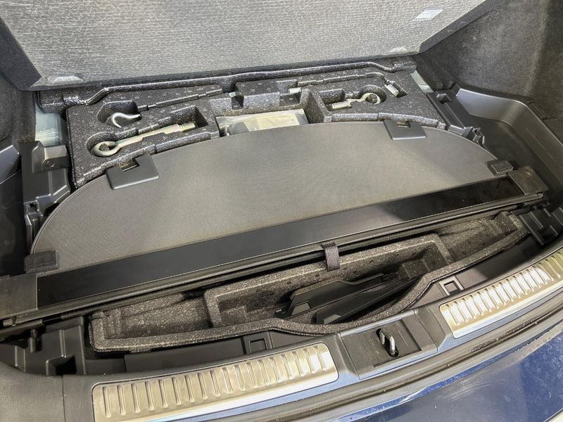 2016 Mazda Atenza Wagon LDA-GJ2FW (UW-6aacab30c468b)[19]