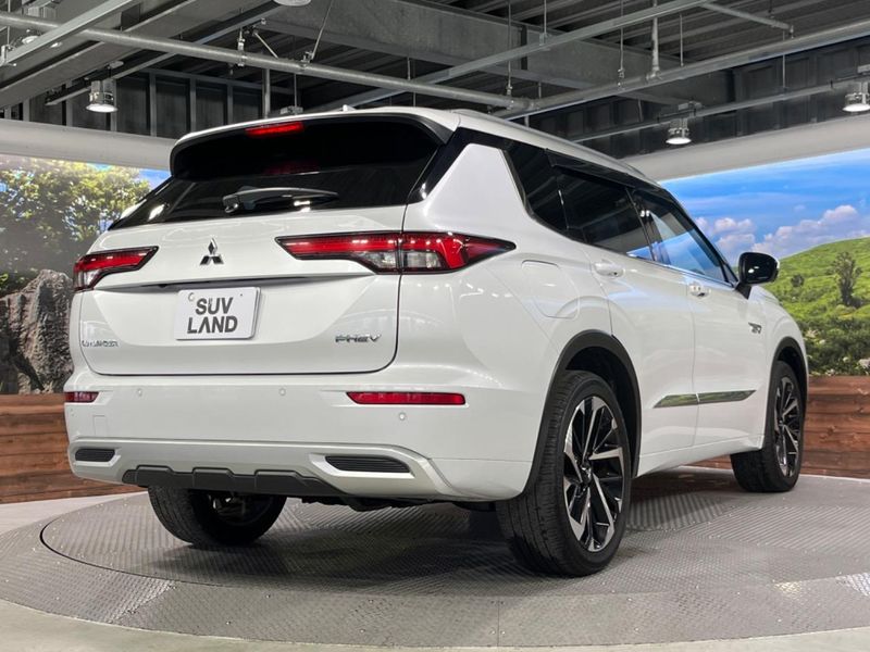 2022 Mitsubishi OUTLANDER PHEV 5LA-GN0W (UW-6aacab3717b69)[9]