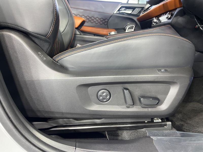 2022 Mitsubishi OUTLANDER PHEV 5LA-GN0W (UW-6aacab3717b69)[28]
