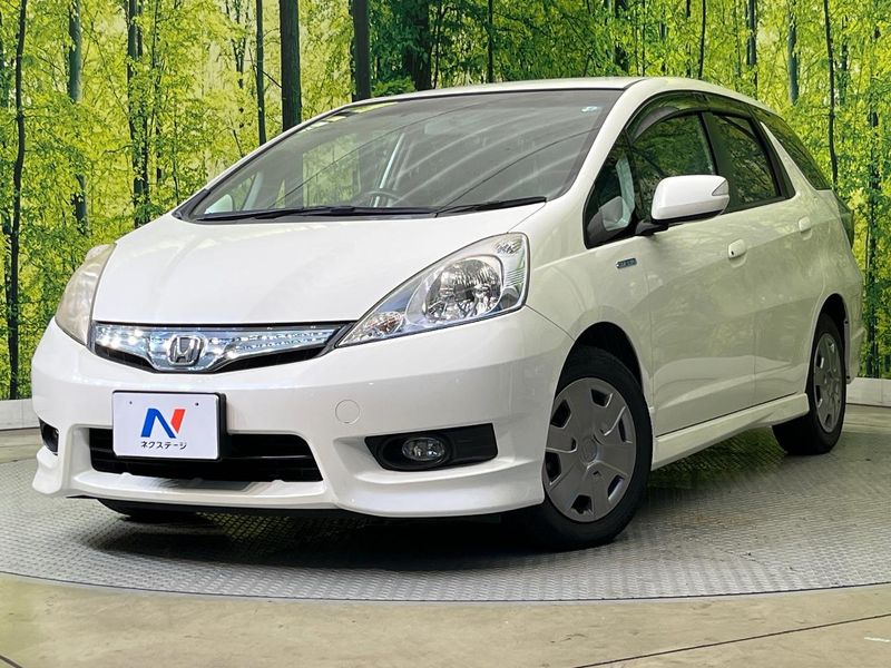 2013 Honda Fit Shuttle Hybrid DAA-GP2 (UW-6aacab398f52c)[0]