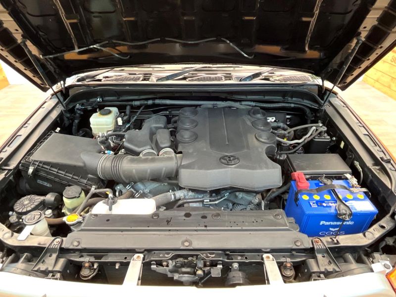 2014 Toyota FJ CRUISER CBA-GSJ15W (UW-6aacab49a5f06)[4]