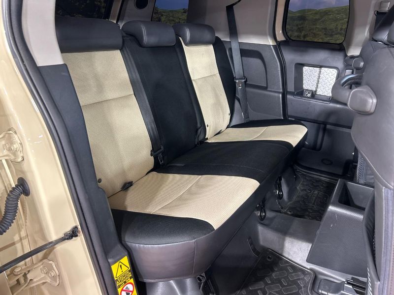 2018 Toyota FJ CRUISER CBA-GSJ15W (UW-6aacab4a376e3)[18]