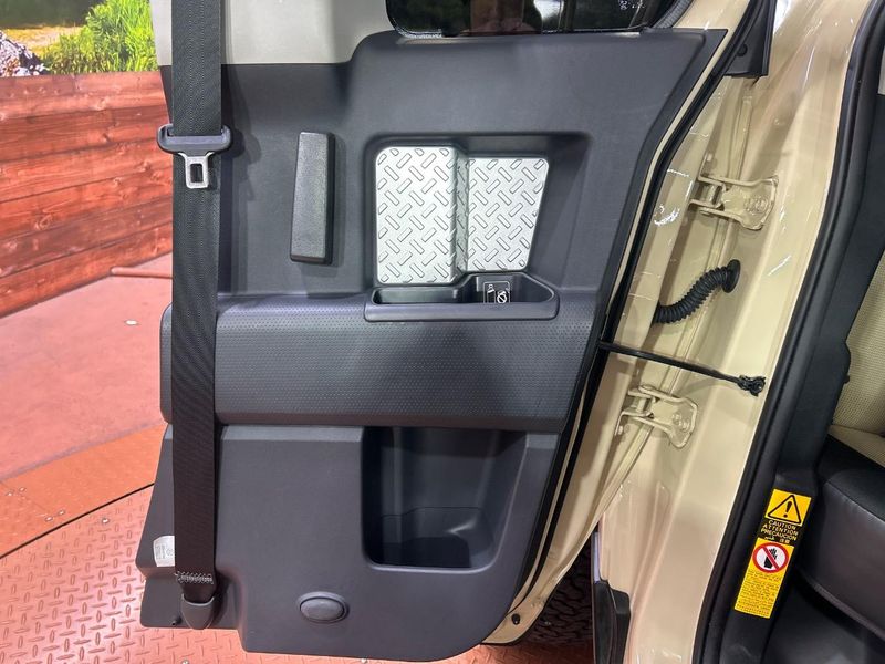 2018 Toyota FJ CRUISER CBA-GSJ15W (UW-6aacab4a376e3)[8]