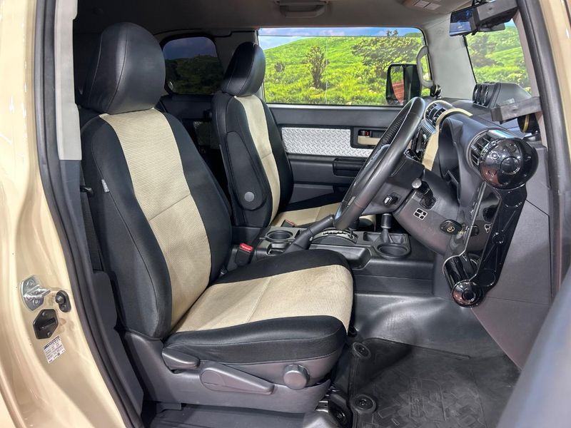 2018 Toyota FJ CRUISER CBA-GSJ15W (UW-6aacab4a376e3)[17]