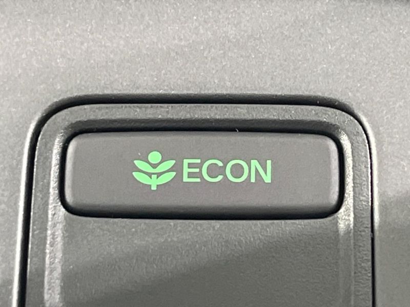 2025 Honda Freed 6AA-GT7 (UW-6aacab5271c57)[25]