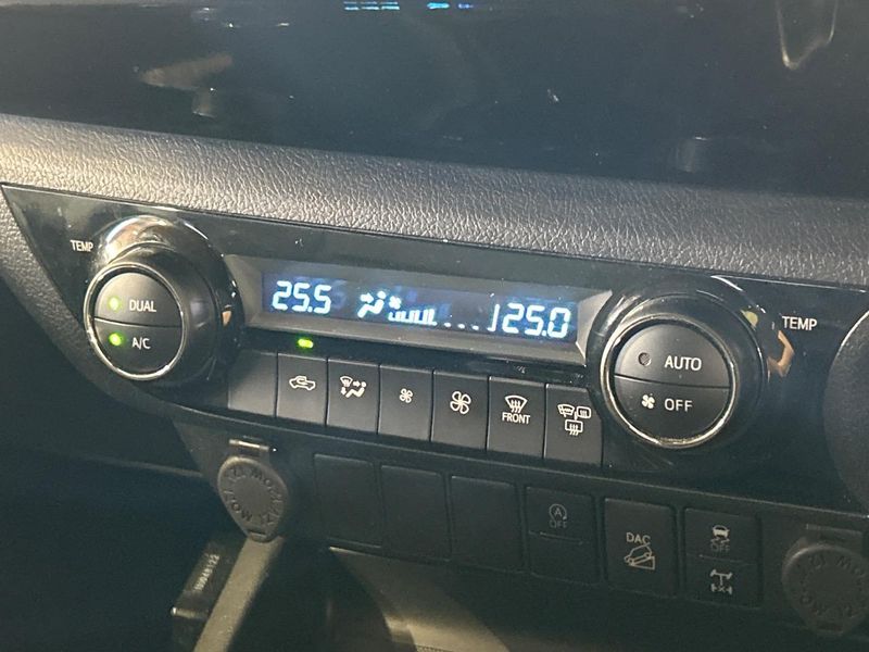 2023 Toyota Hilux 3DF-GUN125 (UW-6aacab583999d)[16]