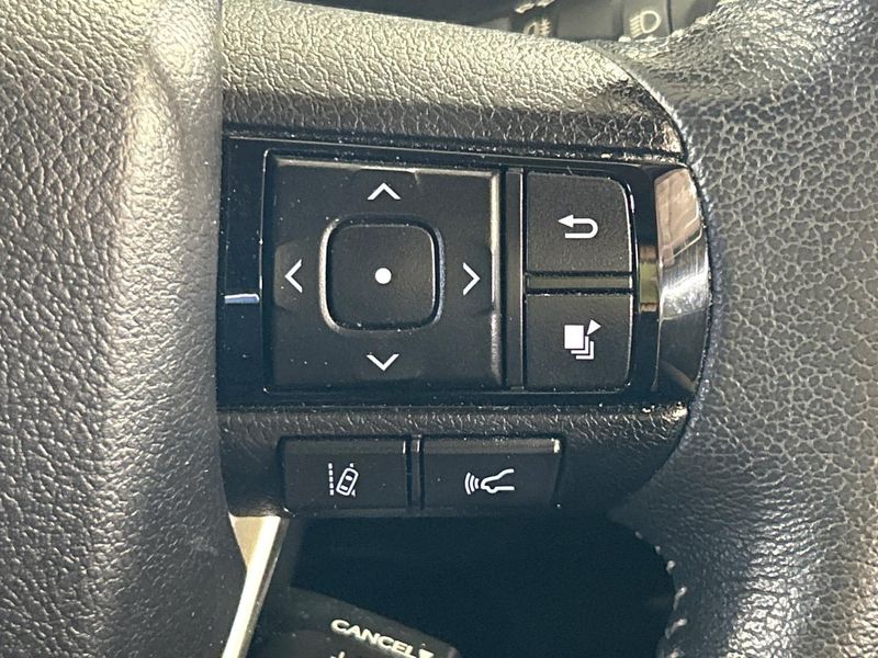 2023 Toyota Hilux 3DF-GUN125 (UW-6aacab583999d)[9]