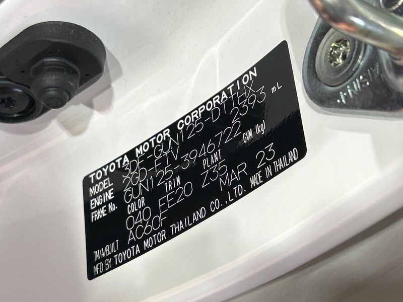 2023 Toyota Hilux 3DF-GUN125 (UW-6aacab583999d)[1]