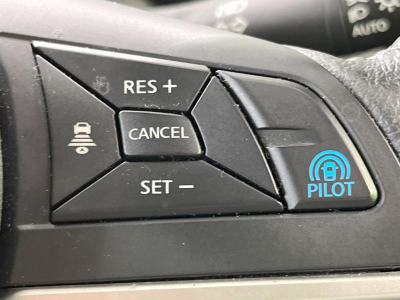 2018 Nissan Serena DAA-HC27 (UW-6aacab66b91c6)[25]