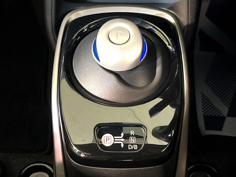 2017 Nissan Note DAA-HE12 (UW-6aacab68bc096)[22]