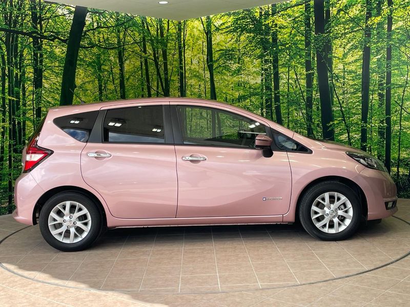 2017 Nissan Note DAA-HE12 (UW-6aacab6a36a2c)[10]